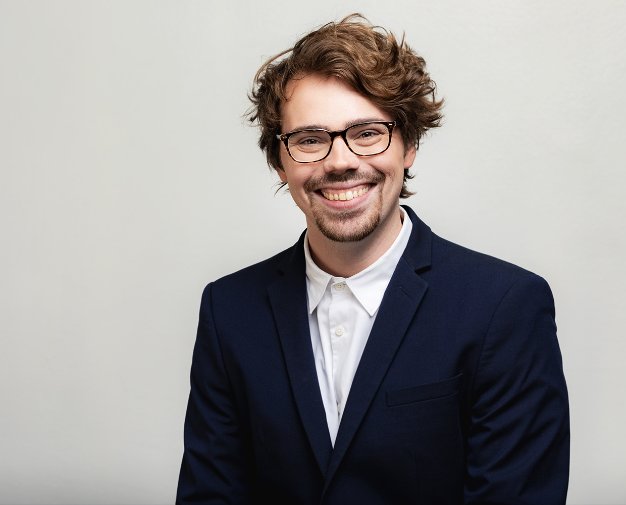 Robin Sieg is smiling friendly